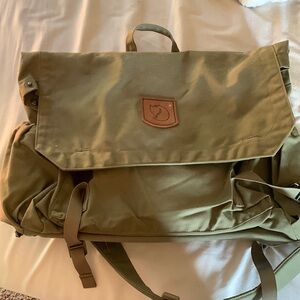 Fjallraven crossbody shoulder bag/ travel/ labtop bag